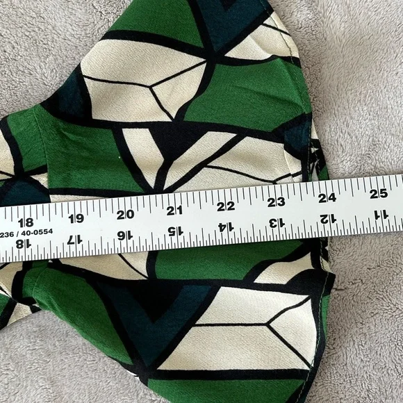 Zara Green Black Cream Geometric Printed Collared V-neckline Blouse Size Large - Picture 14 of 16